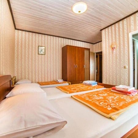 Apartments Dusa Banjol Luaran gambar