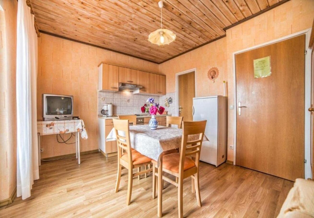 Apartments Dusa Banjol Luaran gambar