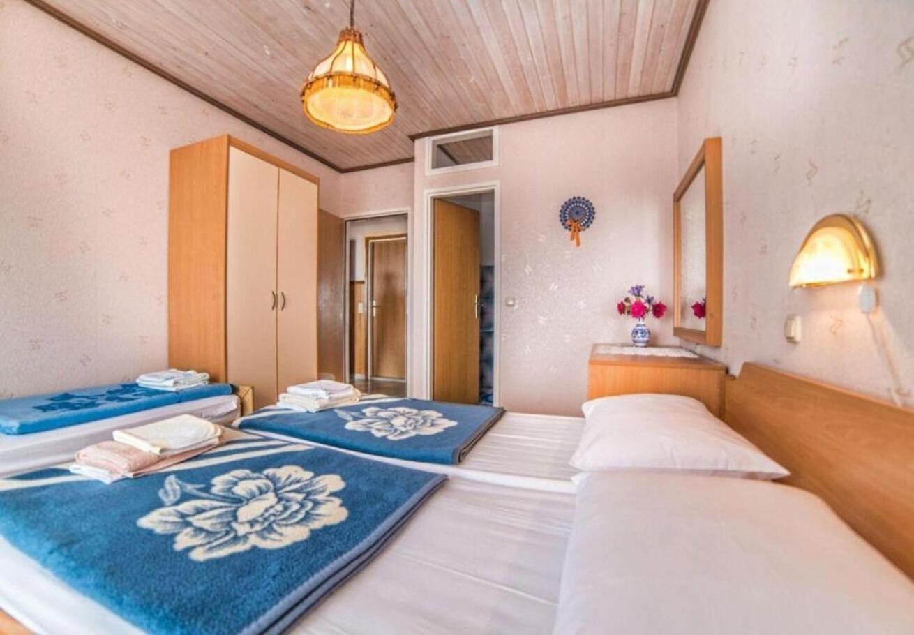 Apartments Dusa Banjol Luaran gambar